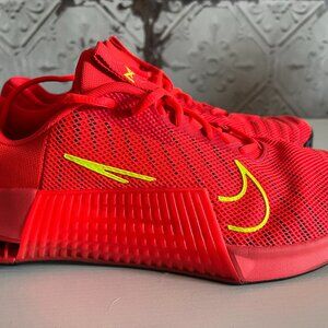 Nike Metcon Men's Size 11.5 Athletic Sneakers Gym Shoes – Red/Orange